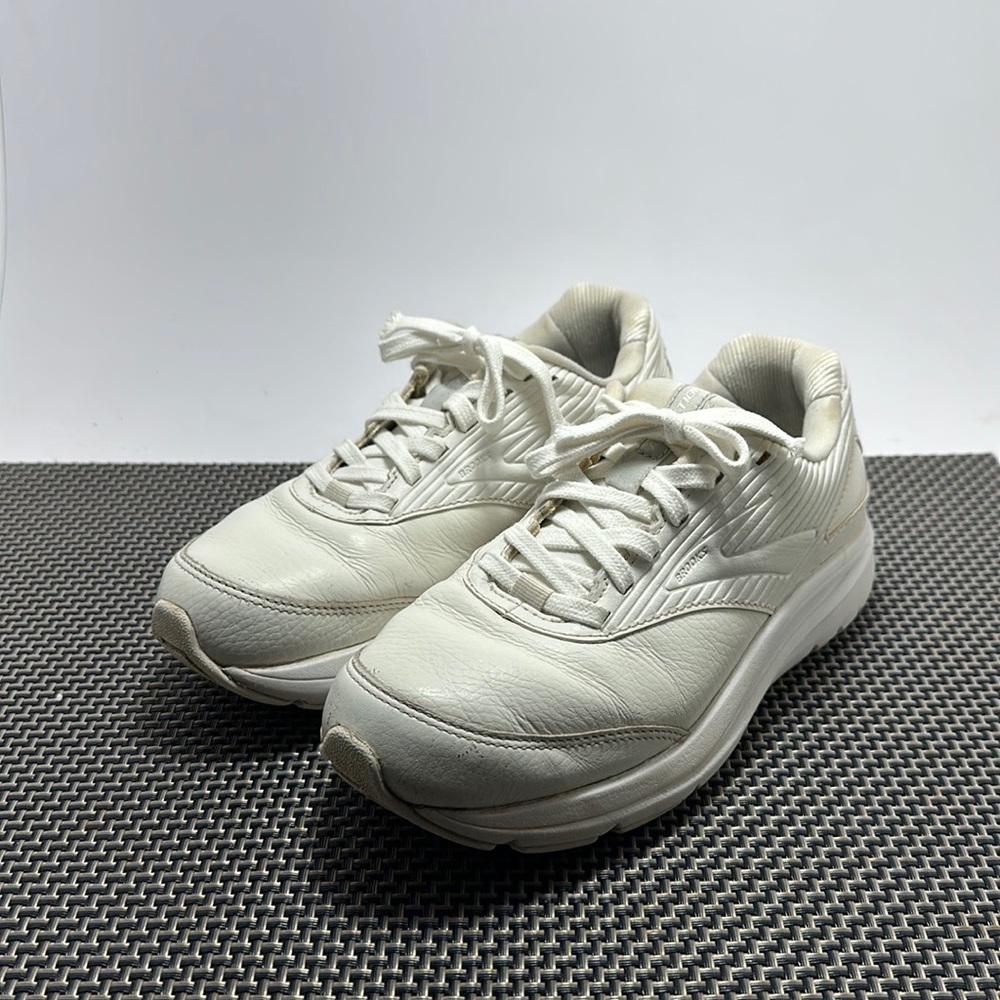Brooks Sneakers Women 6.5
